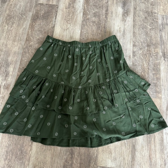 NWOT! Madewell Pull-On Tiered Mini Skirt Forest Green - Picture 7 of 7